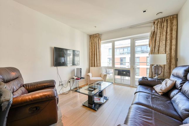 Longfield Avenue, Ealing, London, W5 2 bed flat for sale