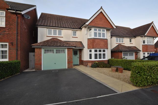 Parc Llwyn Celyn, St. Clears, Carmarthen 4 bed detached house for sale