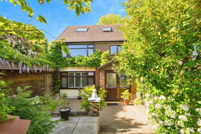 4 bedroom end of terrace house for sale