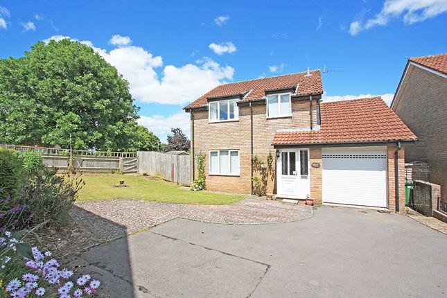 4 bed detached house