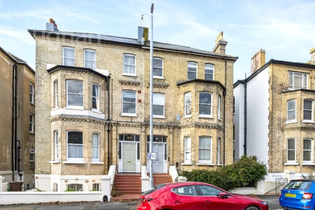 Wilbury Road, Hove, East Sussex, BN3 2 bed flat for sale