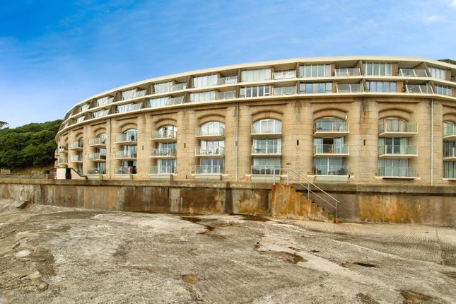 2 bed flat