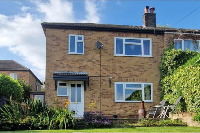 3 bed semi-detached house