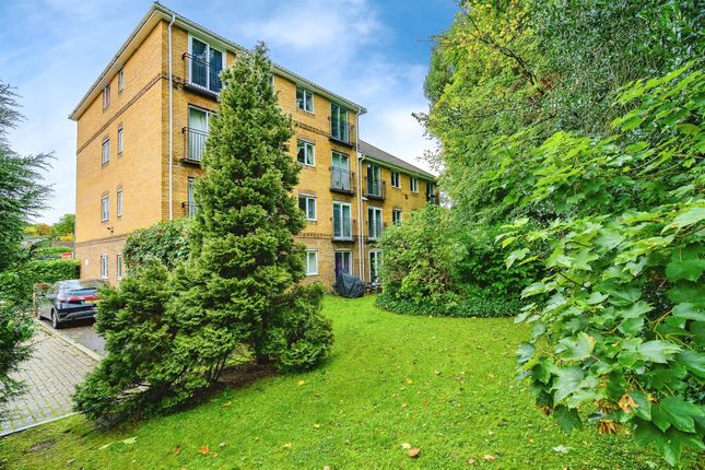 2 bed flat