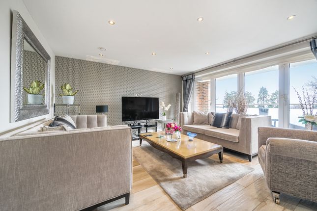 2 bed flat