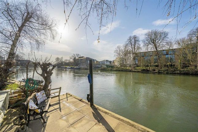 Church Island, Staines