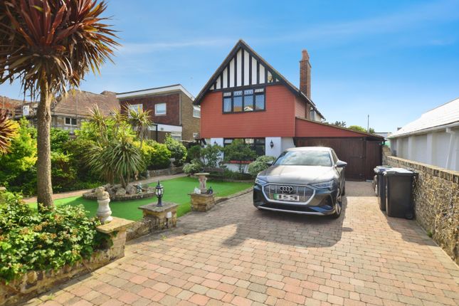 4 bed detached house