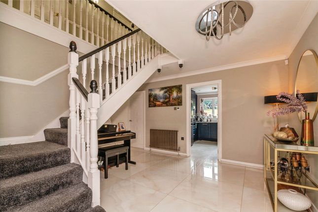 6 bedroom detached house for sale