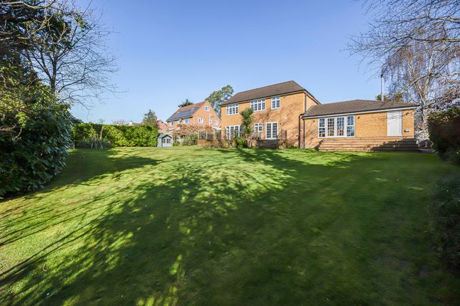 5 bedroom detached house for sale
