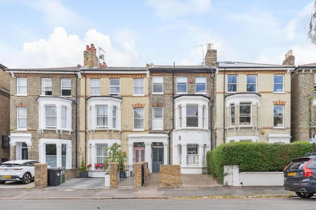 Chelsham Road, London 2 bed flat for sale