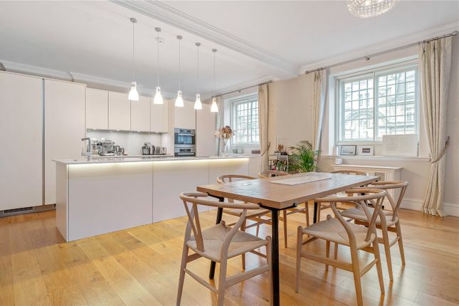 Kingsway, London, WC2B 2 bed apartment for sale