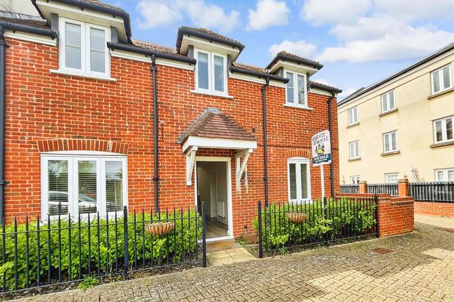 4 bed end terrace house