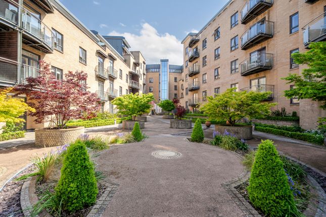 2 bed flat
