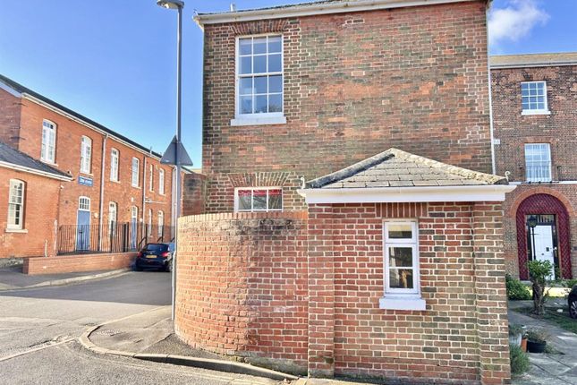 1 bedroom maisonette for sale