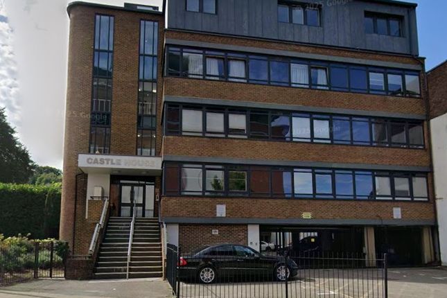 Desborough Road, High Wycombe 1 bed apartment for sale