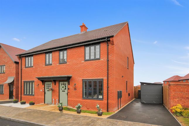 3 bed semi-detached house