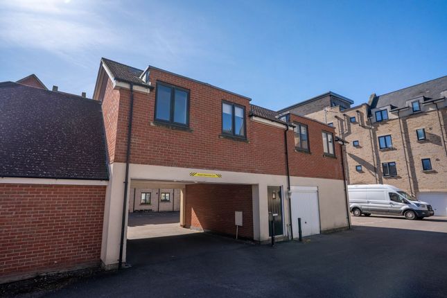 2 bed flat