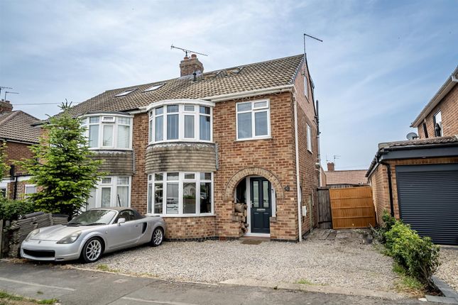 Brockfield Park Drive, Huntington... 4 bed semi