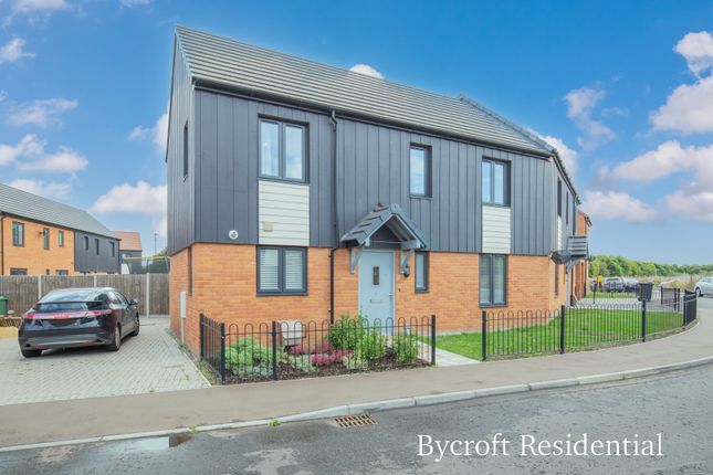 3 bedroom semi-detached house for sale