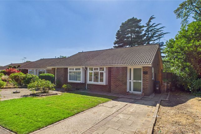 Tresta Walk, Surrey GU21 2 bed bungalow for sale