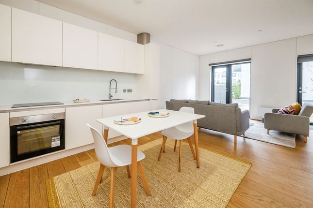 4 bedroom town house for sale