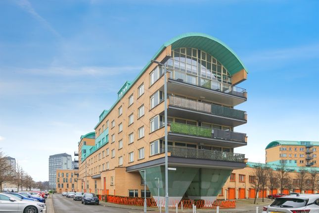 2 bed flat