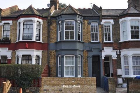 John Ruskin Street, Camberwell... 2 bed flat for sale