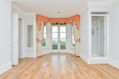 Eagle House, Broadstairs CT10 1 bed flat for sale