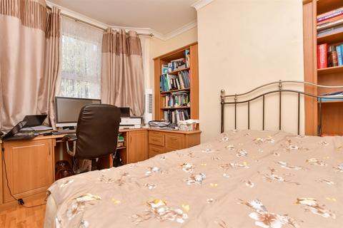 Wentworth Road, Croydon, Surrey 3 bed terraced house for sale