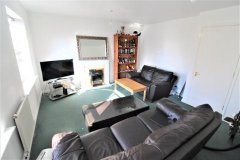 Tollgate Drive, Hayes 2 bed maisonette for sale