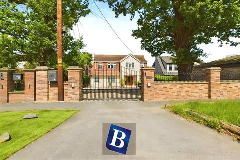 Nags Head Lane, Brentwood, Essex, CM14 4 bed detached house for sale