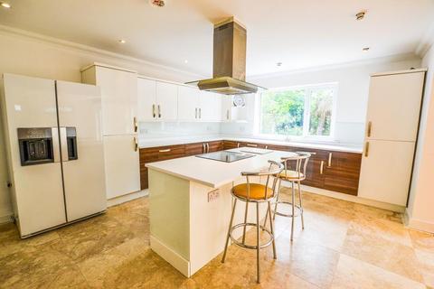 London NW2 3 bed flat for sale