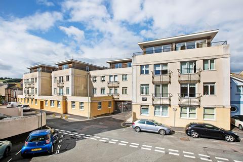 Carlton Place Teignmouth TQ14 8FQ 2 bed apartment for sale