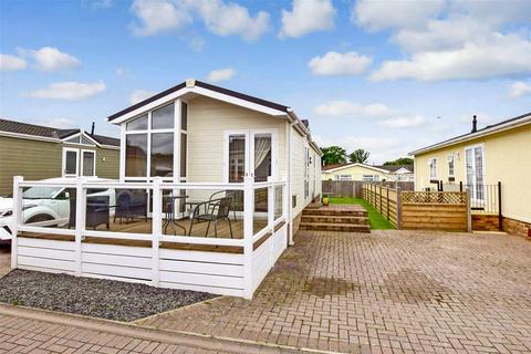 Woodlands Park, Biddenden, Kent 2 bed park home for sale