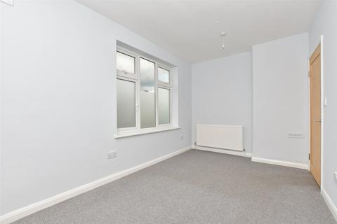 Woodmere Avenue, Shirley, Croydon... 2 bed flat for sale