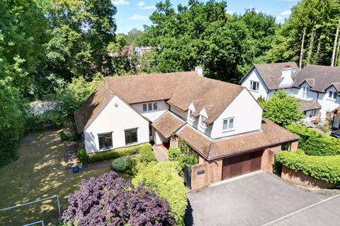 Hillside Park, Sunningdale SL5 4 bed detached house for sale