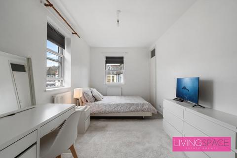 Colina Road, Haringey 1 bed maisonette for sale