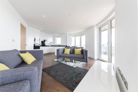 Gateway Tower, London E16 3 bed apartment for sale