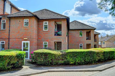 Marlow SL7 1 bed flat for sale