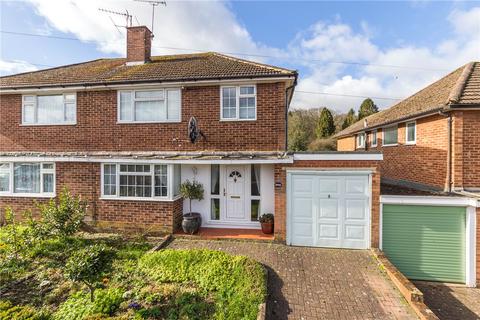 Springfield Crescent, Harpenden... 3 bed semi