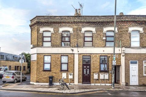 Haydons Road, London SW19 2 bed apartment for sale