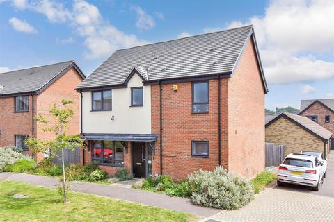 Park View, Chigwell, Essex 3 bed detached house for sale