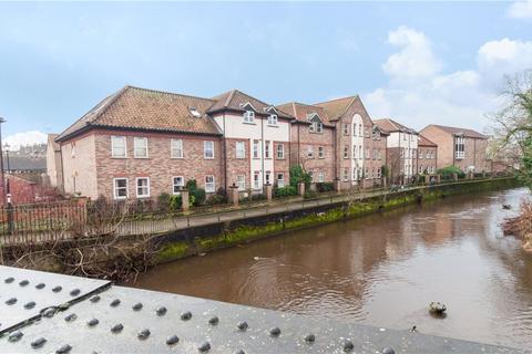 Waterside, Ripon, North Yorkshire 3 bed apartment for sale