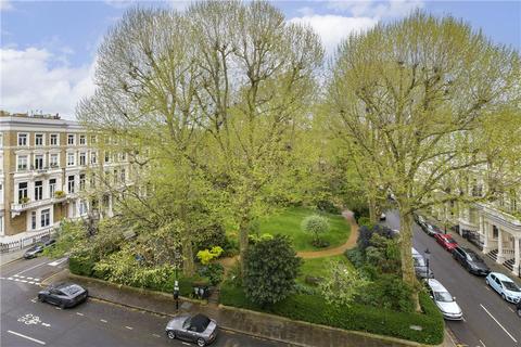 Earl's Court Square, London, SW5 2 bed flat for sale