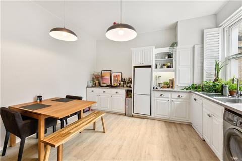 Earl's Court Square, London, SW5 2 bed flat for sale