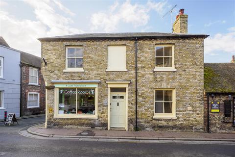 King Street, Sandwich 3 bed terraced house for sale
