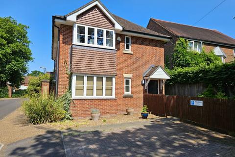 BISHOP'S WALTHAM 2 bed apartment for sale