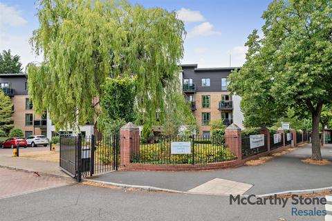Jenner Court, St. Georges Road... 2 bed apartment for sale