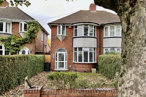 Kings Road, Sutton Coldfield, B73 5AF 3 bed semi