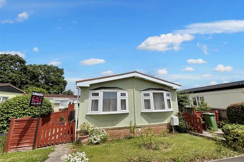 Second Avenue, Newport Park, Exeter 2 bed park home for sale
